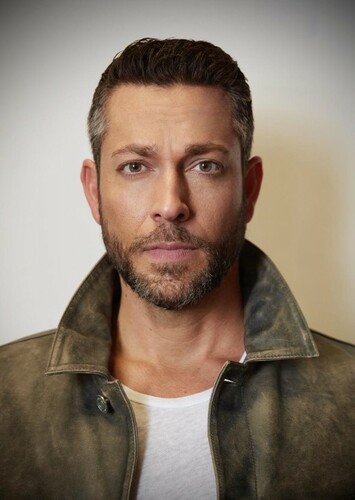 Zachary Levi