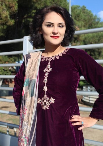 Zelda Khan Black