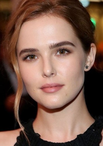 Zoey Deutch