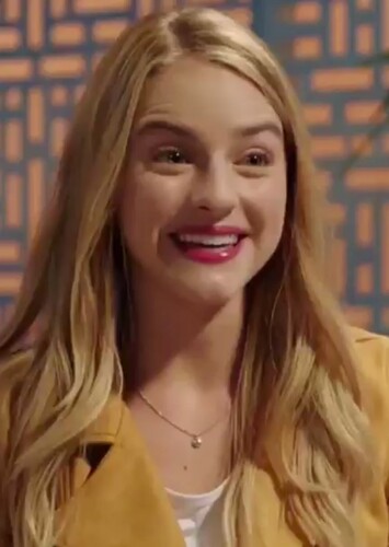 Zoey Reeves