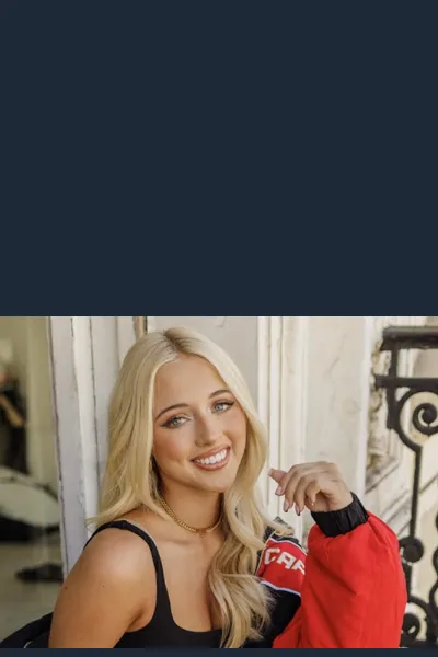 Sarah photo 1