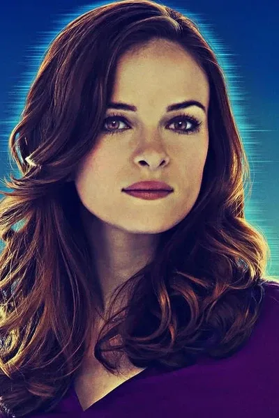 Caitlin Snow