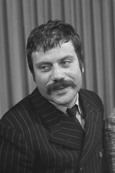 Oliver Reed
