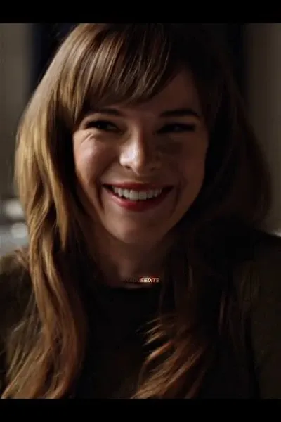 Caitlin Snow