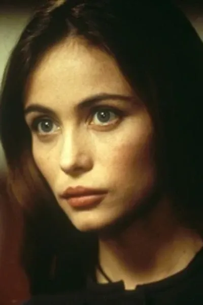 Claire Phelps