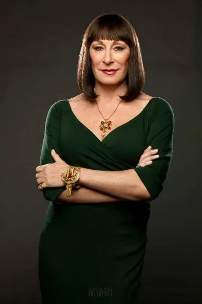 Anjelica Huston 🏆