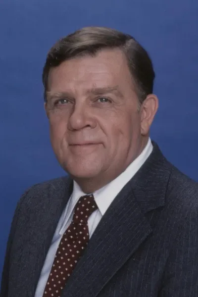 Pat Hingle