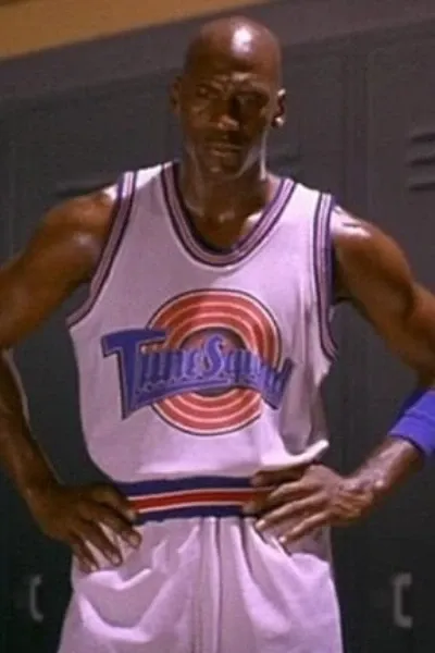 Michael Jordan returns