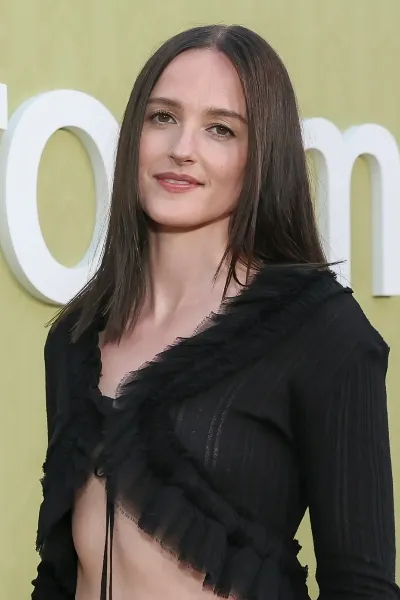 Dr Caitlin Bates