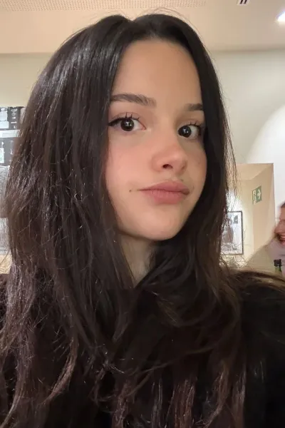 Izzy Montgomery photo 1