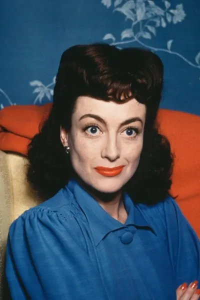 Joan Crawford 🏆 photo 2