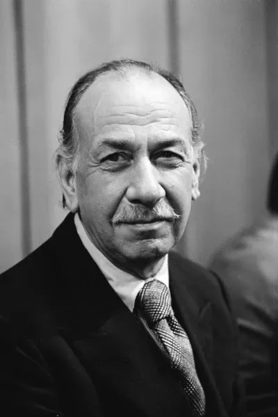 José Ferrer 🏆