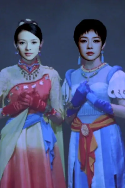Moll and Lora