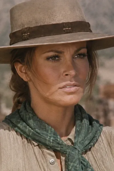 Sadie Adler photo 2