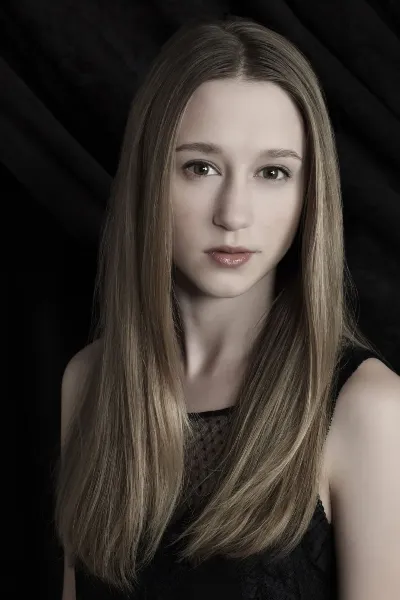 Zoe Benson