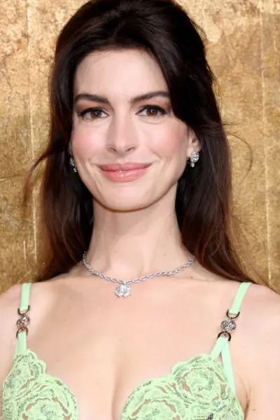 Anne Hathaway
