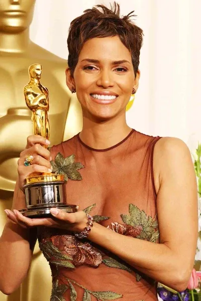 Halle Berry 🏆