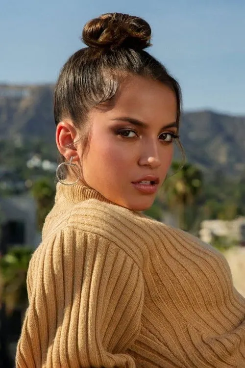 Isabela Merced photo