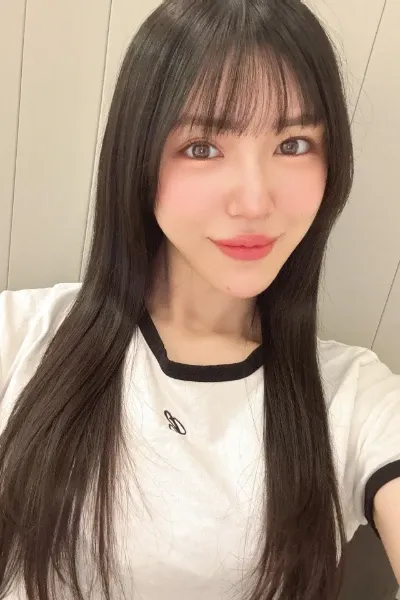 Aya Shiomi photo
