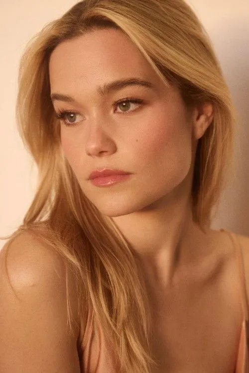 Sarah Catherine Hook photo