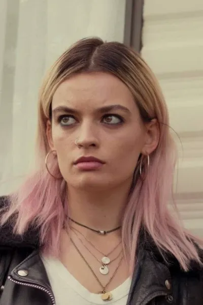 Maeve Wiley photo