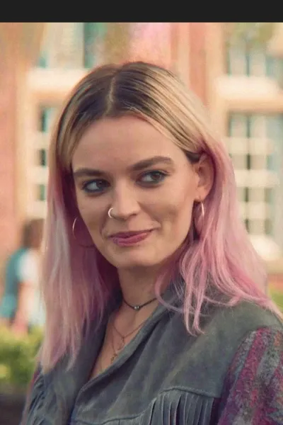 Maeve Wiley photo