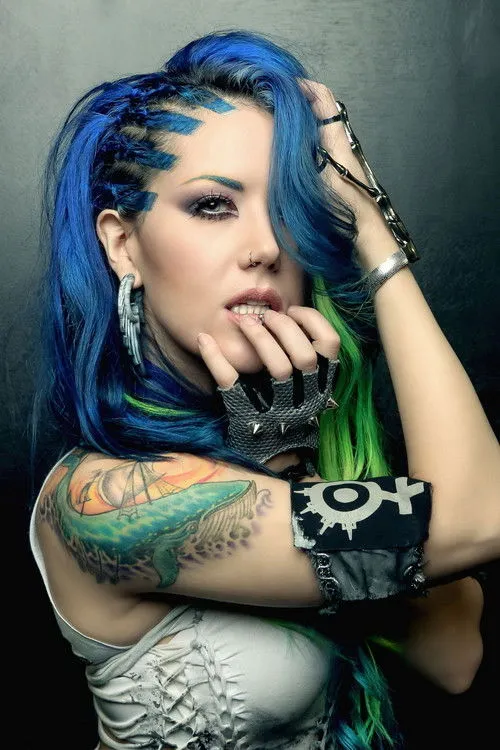 Alissa White-Gluz photo
