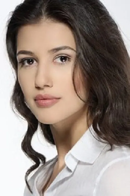 Mădălina Bellariu Ion photo