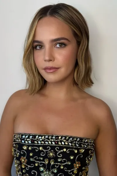 Bailee Madison photo