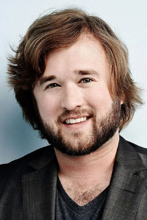 Haley Joel Osment photo