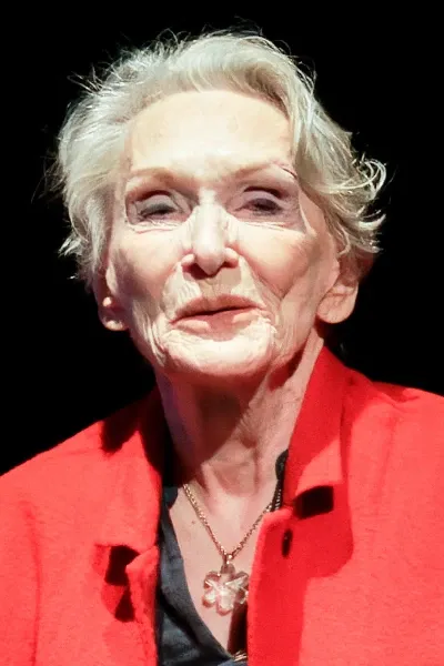 Siân Phillips photo