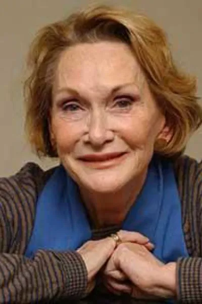 Siân Phillips photo
