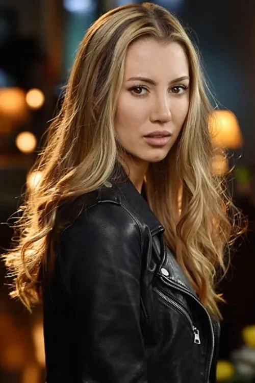 Natasha Hall photo