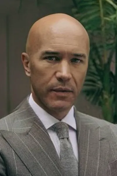 Tom Pelphrey photo