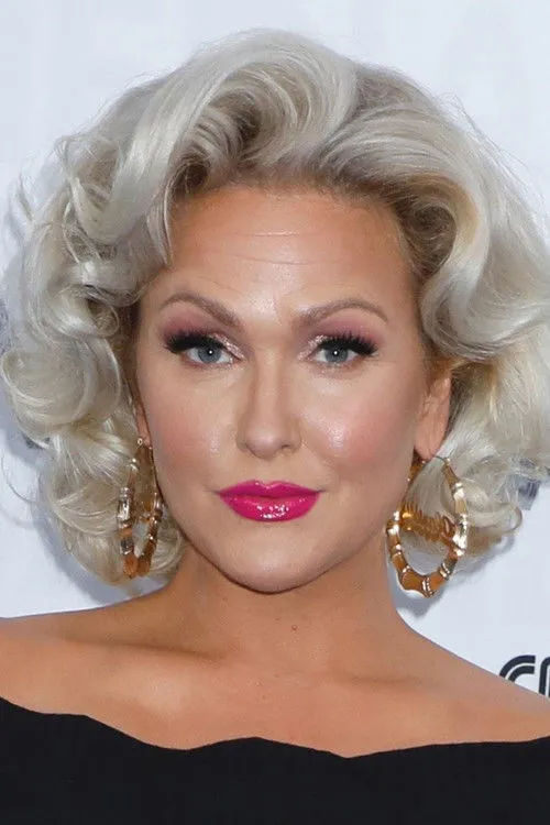 Jenn Lyon photo