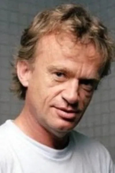 Dominique Pinon photo