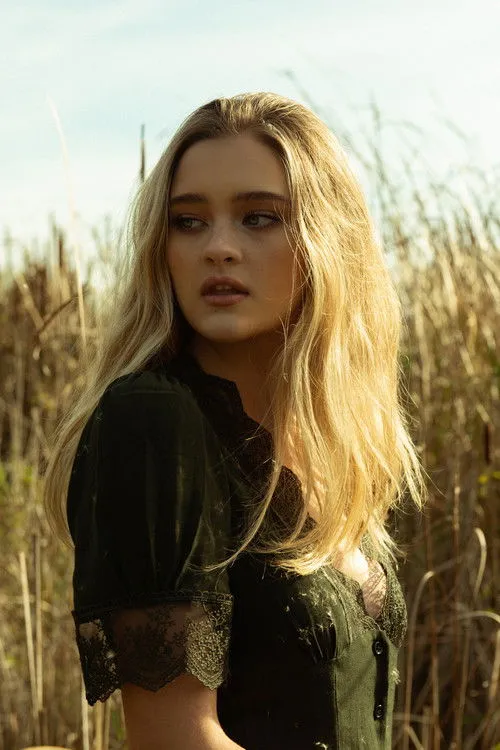 Lizzy Greene photo