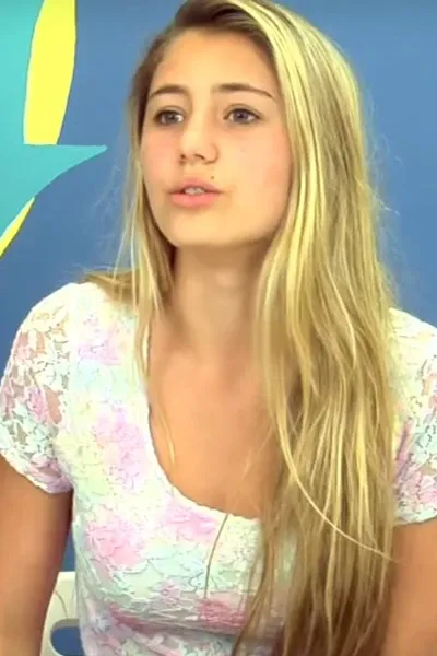 Lia Marie Johnson photo