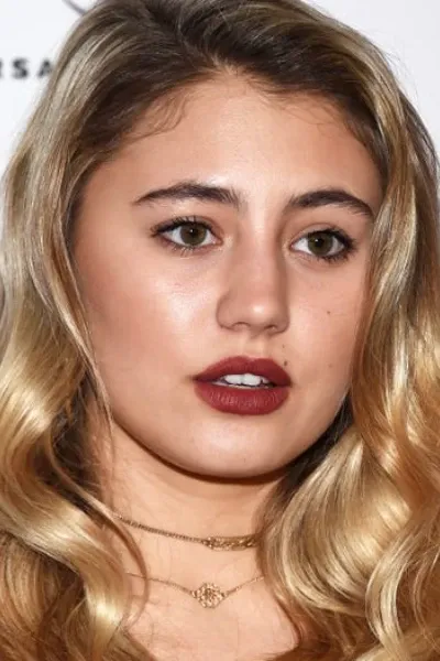 Lia Marie Johnson photo