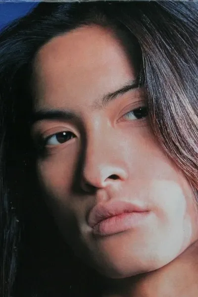 Tomoya Nagase photo