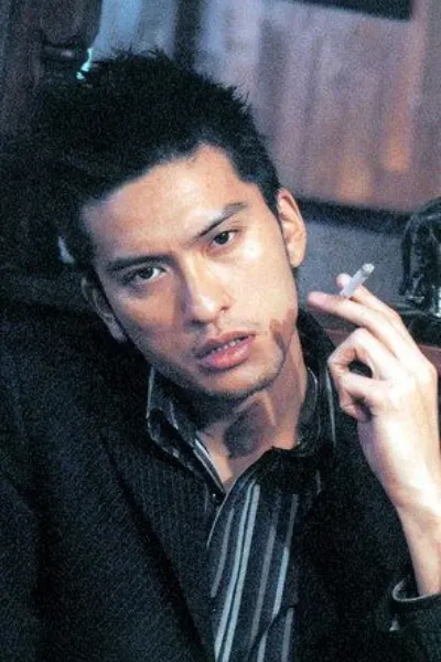 Tomoya Nagase photo