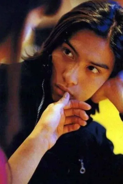 Tomoya Nagase photo