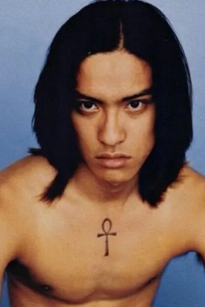 Tomoya Nagase