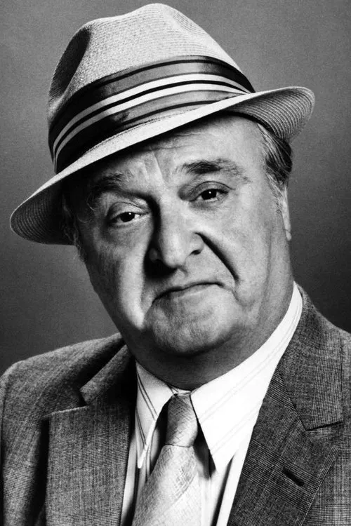 Vincent Gardenia photo