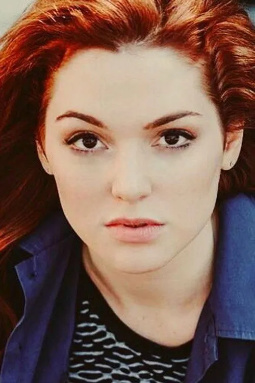Jennifer Stone photo