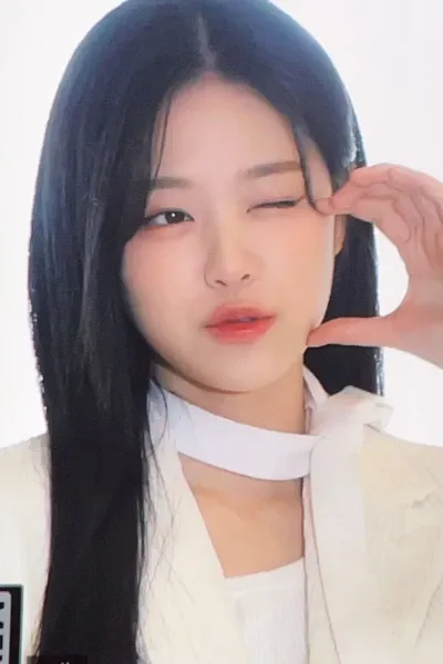 Kim Hyunjin photo