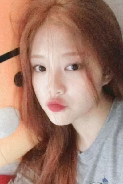 Kim Hyunjin photo