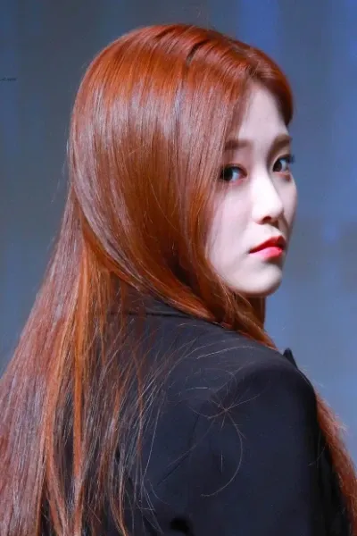 Kim Hyunjin photo