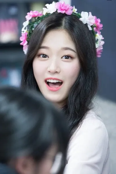 Kim Hyunjin photo