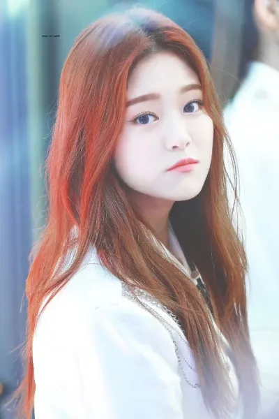 Kim Hyunjin photo